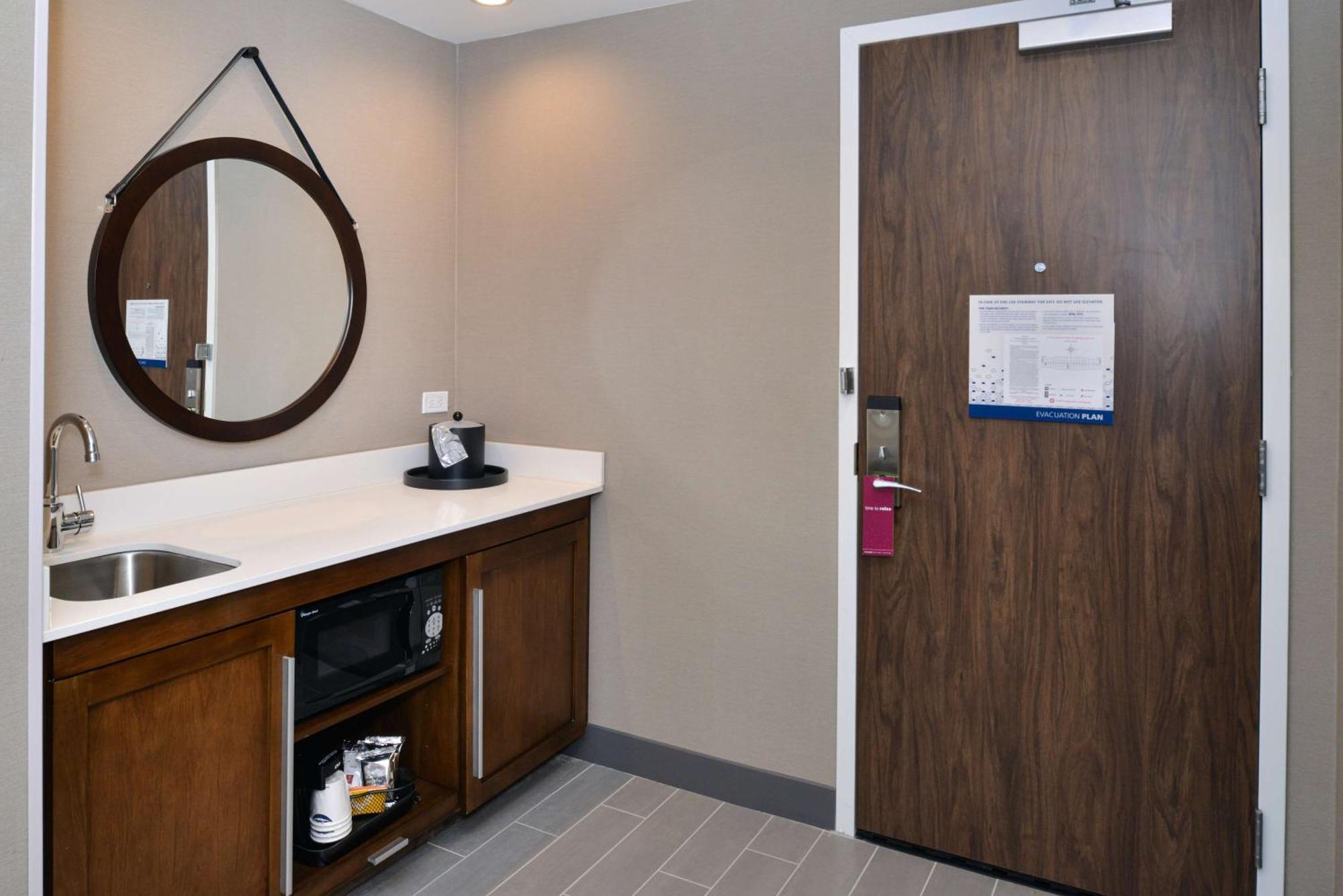 Hampton Inn & Suites Adrian, Mi Exterior foto